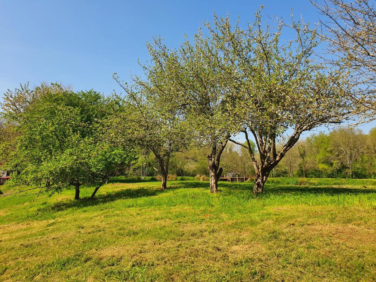 Moulin Du Pommier Glamping & Camping Saulgond Екстериор снимка