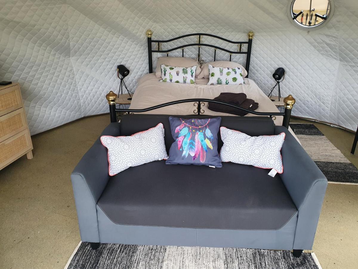 Moulin Du Pommier Glamping & Camping Saulgond Екстериор снимка