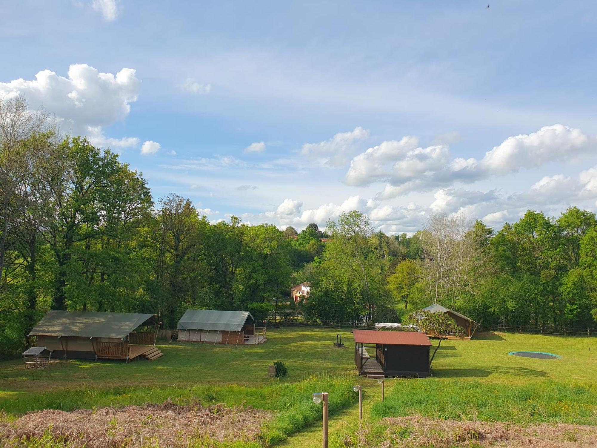 Moulin Du Pommier Glamping & Camping Saulgond Екстериор снимка